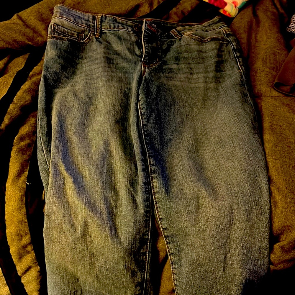 Capri pants